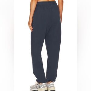 Leone Jogger in Navy